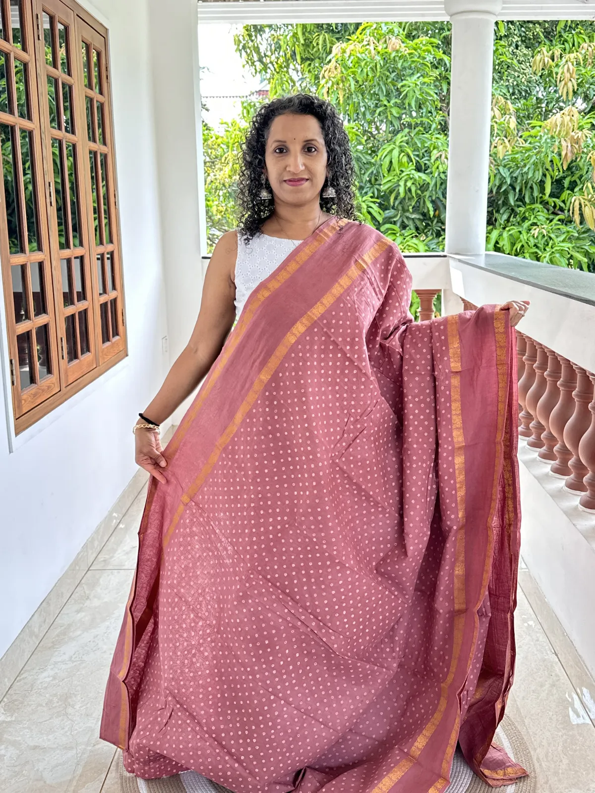 Dusty Rose Pink Wax Printed Madurai Sungudi Cotton Saree with Peacock Gap Border