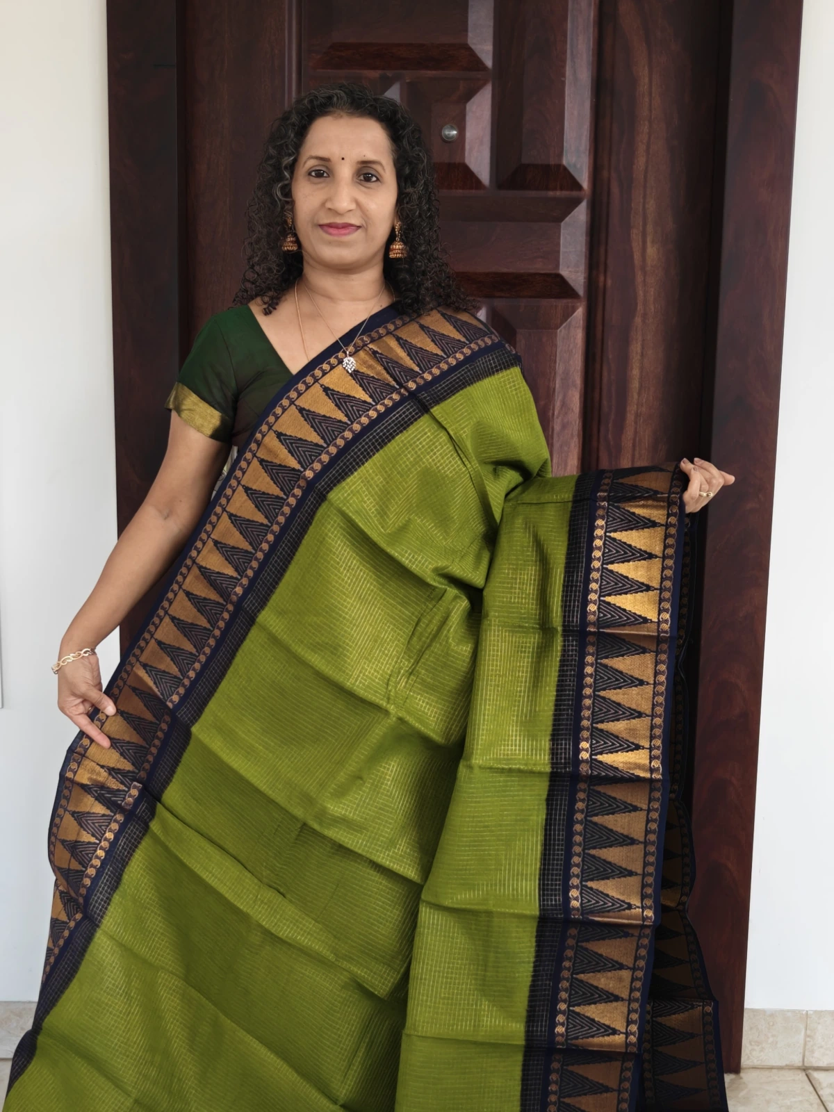 Green And Blue Temple Border Sungudi Cotton Psc021 1A
