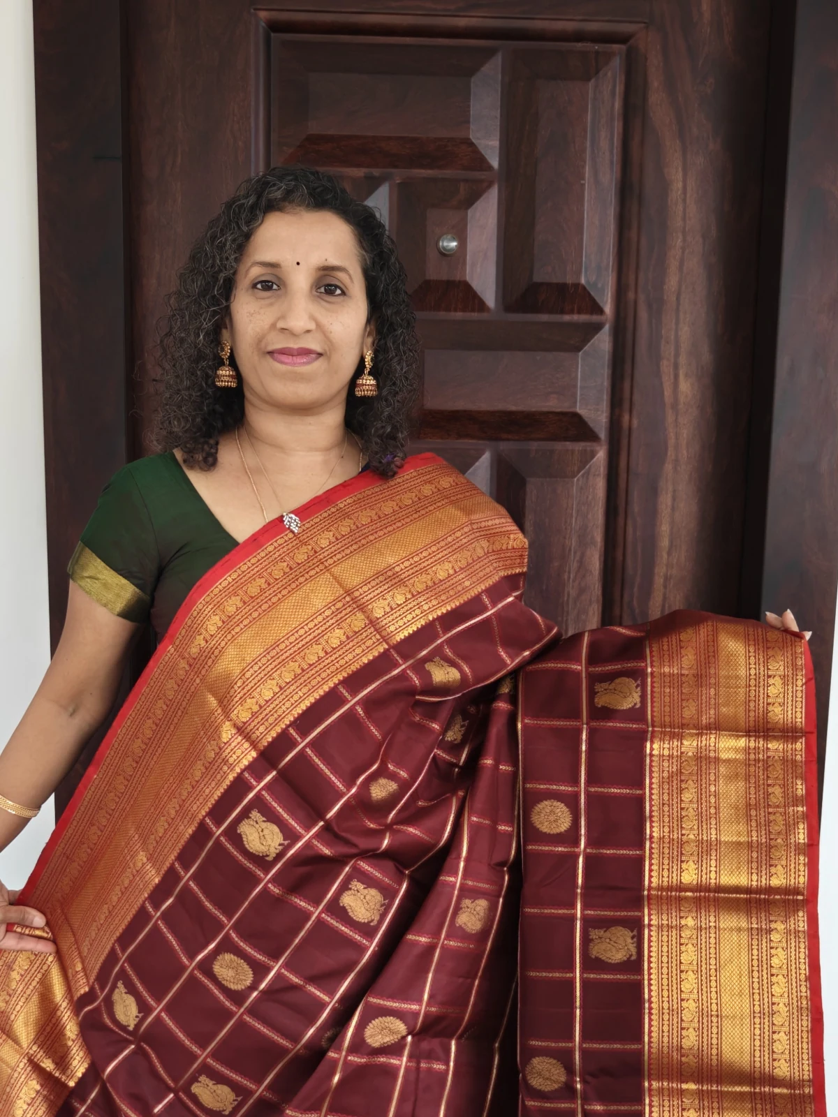 Maroon And Red Kanchipuram Pure Silk With Checks Pattern Vintage Style Saree Pks030 1