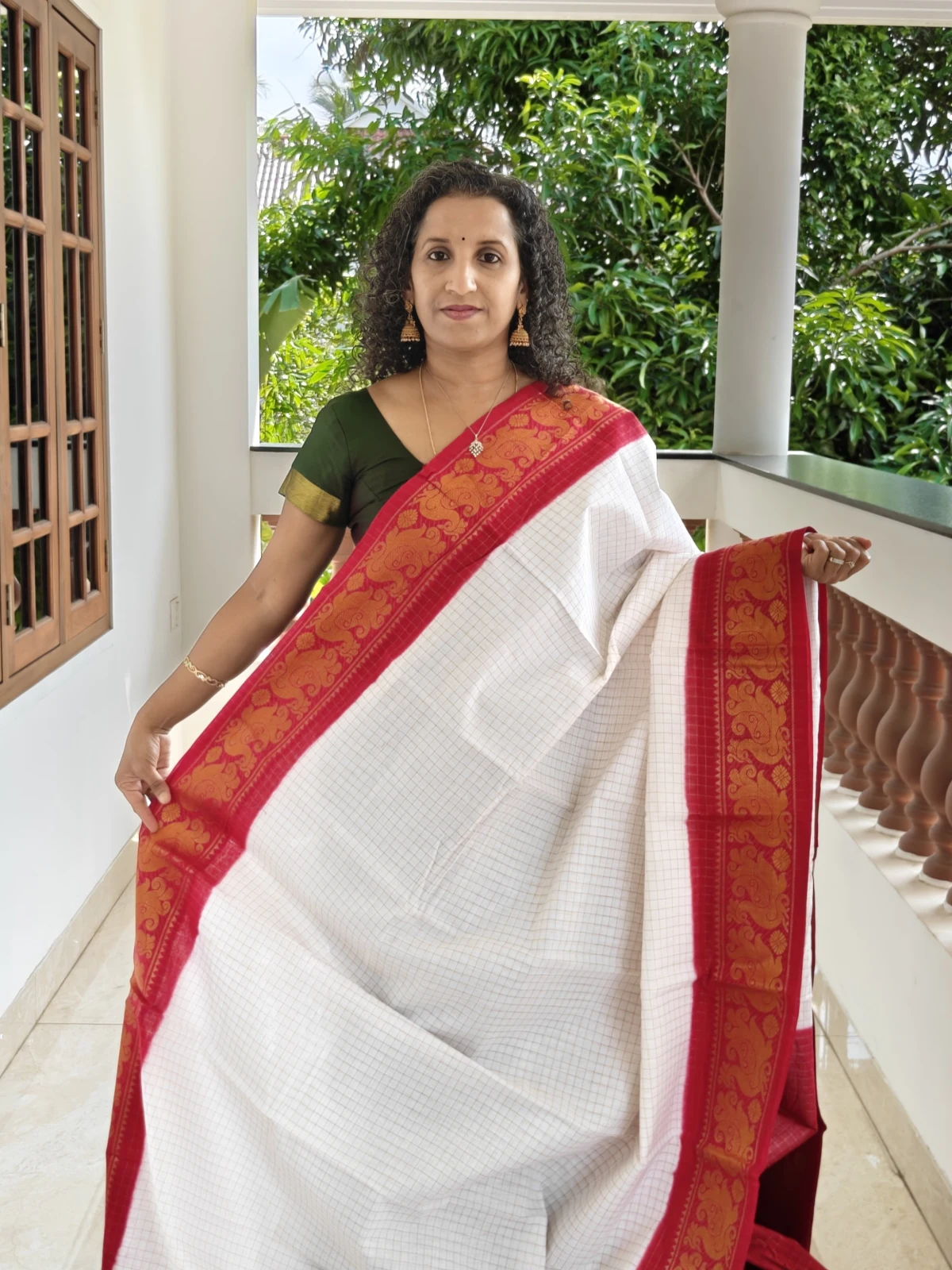 White and Red Sungudi Cotton Saree with Zari Kattam and Peacock Border